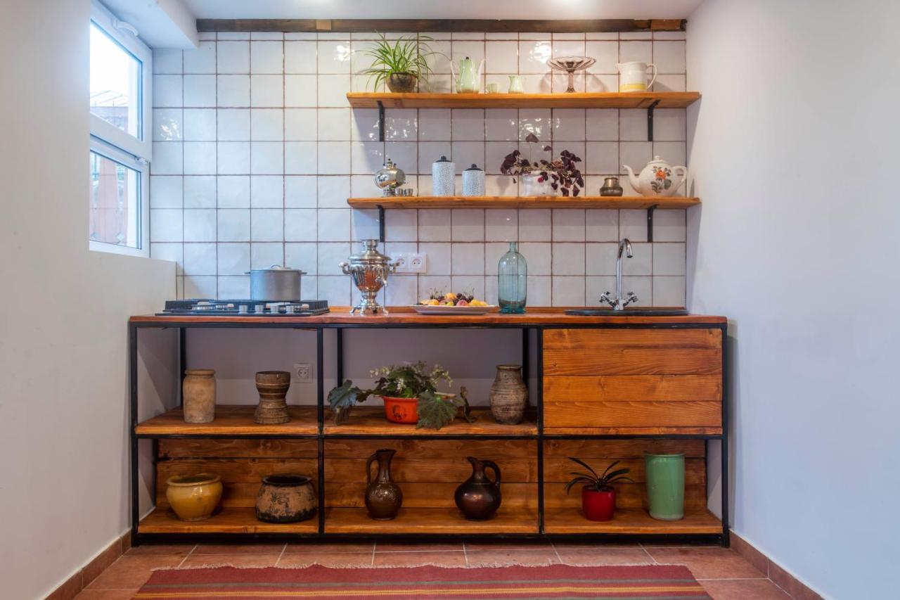 Your Home, لاجوديخي المظهر الخارجي الصورة